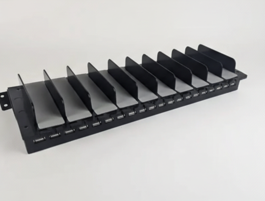 Multichargeur jusqu'a 20 batteries 10 W part sortie USB-A: puissance totale 200 W
